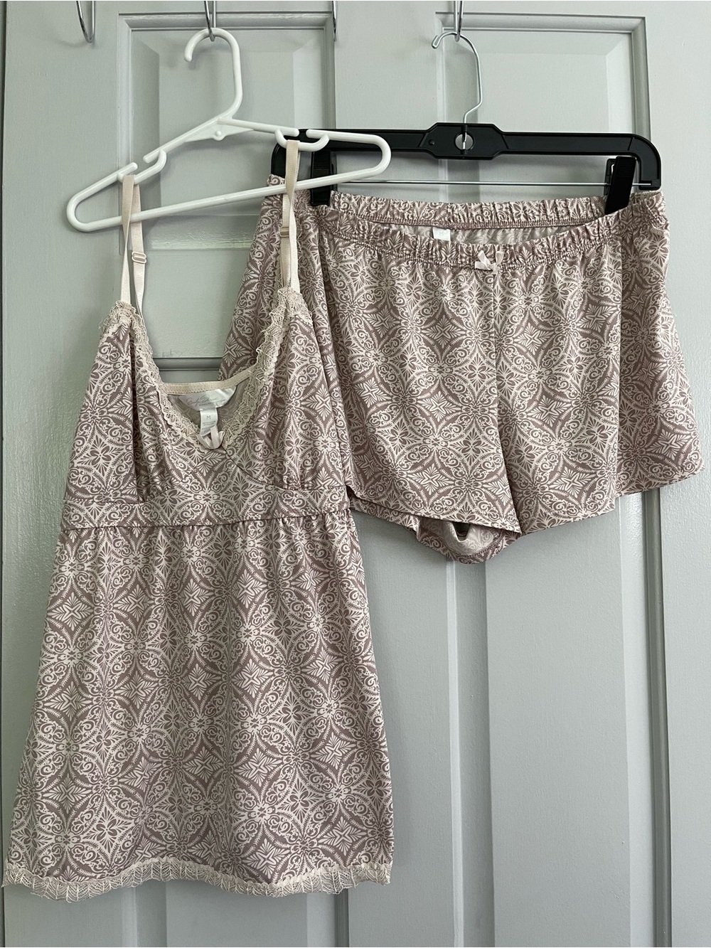 Marilyn Monroe Taupe & Cream Printed Camisole and Shorts Set